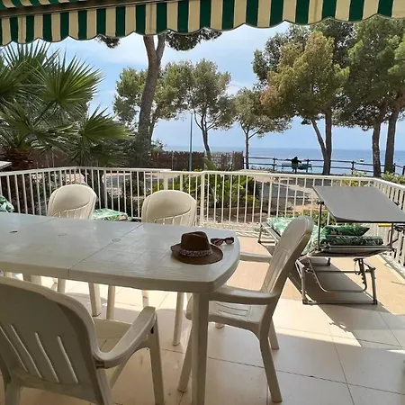 En Primera Linea Con Acceso Directo A La Playa En La Almadrava Apartment Roses